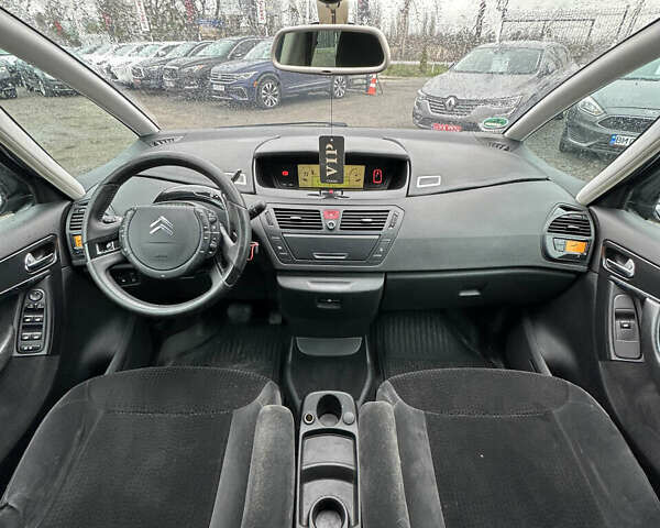 Фиолетовый Ситроен С4 Пикассо, объемом двигателя 2 л и пробегом 205 тыс. км за 6999 $, фото 17 на Automoto.ua