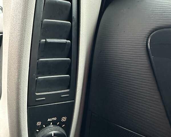 Фиолетовый Ситроен С4 Пикассо, объемом двигателя 2 л и пробегом 205 тыс. км за 6999 $, фото 27 на Automoto.ua