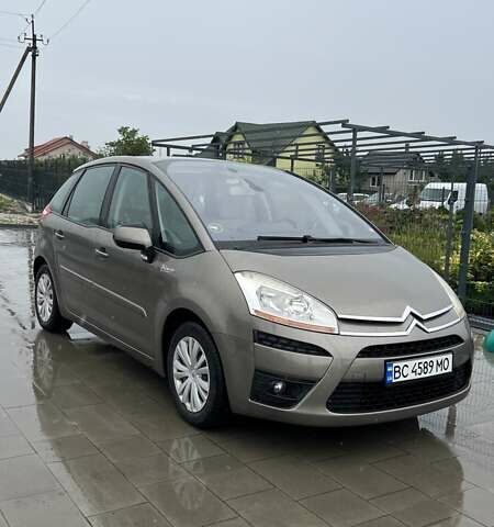 Коричневый Ситроен С4 Пикассо, объемом двигателя 2 л и пробегом 200 тыс. км за 5600 $, фото 6 на Automoto.ua