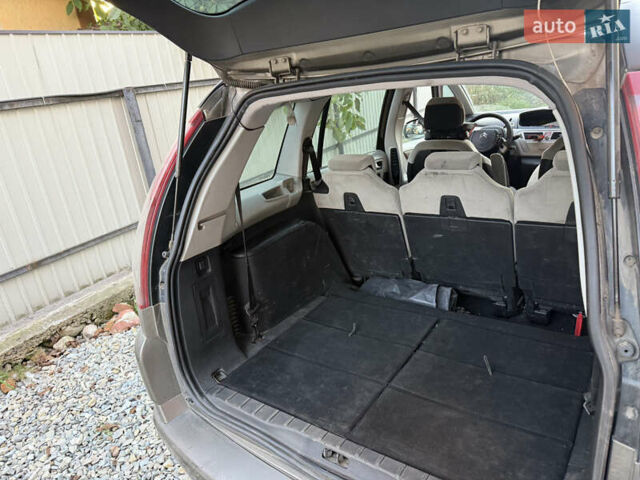 Коричневый Ситроен С4 Пикассо, объемом двигателя 1.56 л и пробегом 280 тыс. км за 4150 $, фото 8 на Automoto.ua