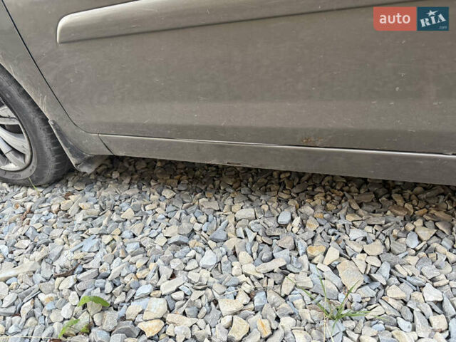 Коричневый Ситроен С4 Пикассо, объемом двигателя 1.56 л и пробегом 280 тыс. км за 4150 $, фото 7 на Automoto.ua