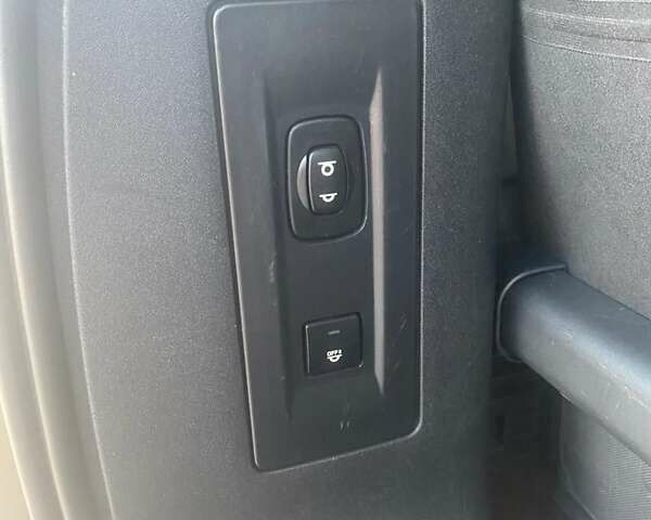 Коричневий Сітроен С4 Пікассо, об'ємом двигуна 2 л та пробігом 212 тис. км за 6900 $, фото 3 на Automoto.ua