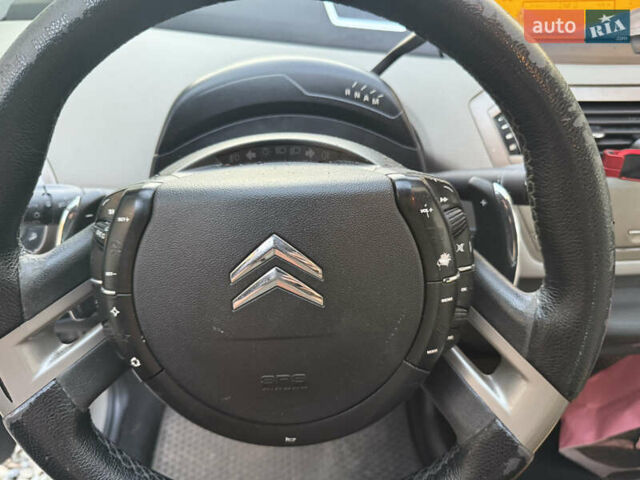 Коричневый Ситроен С4 Пикассо, объемом двигателя 1.56 л и пробегом 280 тыс. км за 4150 $, фото 11 на Automoto.ua
