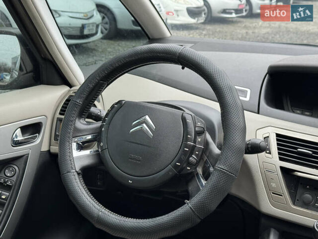 Коричневый Ситроен С4 Пикассо, объемом двигателя 1.56 л и пробегом 246 тыс. км за 5900 $, фото 15 на Automoto.ua