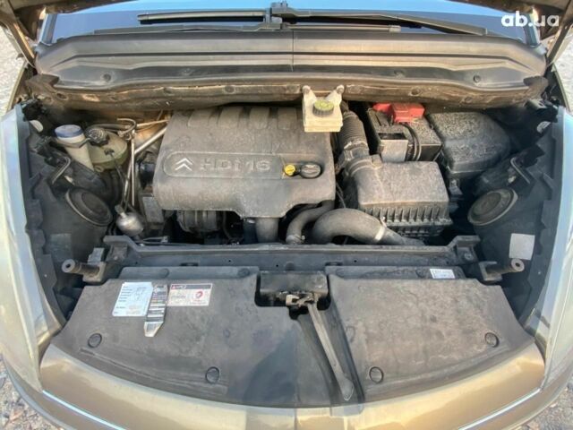 Коричневый Ситроен С4 Пикассо, объемом двигателя 0 л и пробегом 212 тыс. км за 6900 $, фото 3 на Automoto.ua