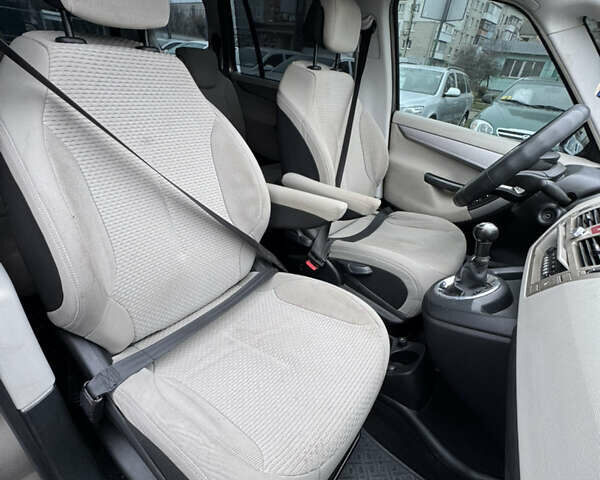 Коричневый Ситроен С4 Пикассо, объемом двигателя 1.56 л и пробегом 246 тыс. км за 5900 $, фото 18 на Automoto.ua