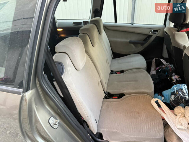 Коричневый Ситроен С4 Пикассо, объемом двигателя 1.56 л и пробегом 280 тыс. км за 4150 $, фото 5 на Automoto.ua