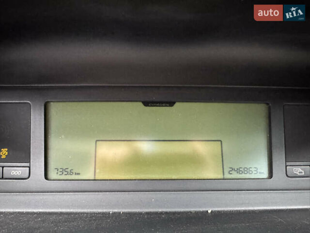 Коричневый Ситроен С4 Пикассо, объемом двигателя 1.56 л и пробегом 246 тыс. км за 5900 $, фото 19 на Automoto.ua
