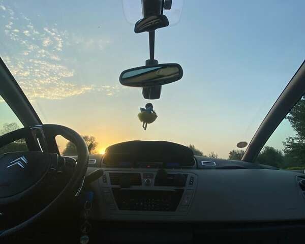 Коричневий Сітроен С4 Пікассо, об'ємом двигуна 2 л та пробігом 212 тис. км за 6900 $, фото 27 на Automoto.ua