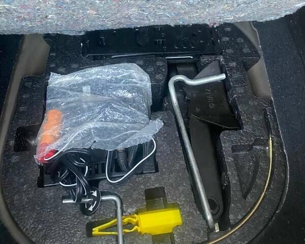 Коричневий Сітроен С4 Пікассо, об'ємом двигуна 2 л та пробігом 212 тис. км за 6900 $, фото 4 на Automoto.ua