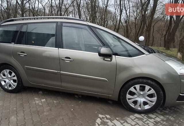 Коричневий Сітроен С4 Пікассо, об'ємом двигуна 2 л та пробігом 387 тис. км за 5100 $, фото 3 на Automoto.ua