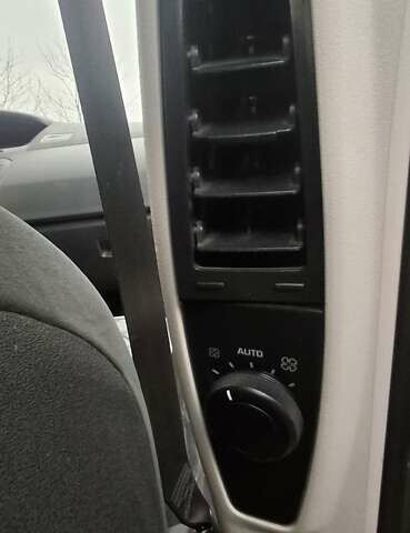 Коричневий Сітроен С4 Пікассо, об'ємом двигуна 2 л та пробігом 387 тис. км за 5100 $, фото 29 на Automoto.ua