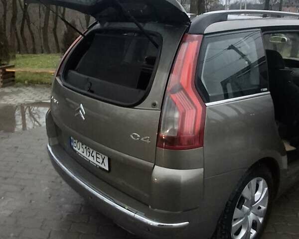 Коричневий Сітроен С4 Пікассо, об'ємом двигуна 2 л та пробігом 387 тис. км за 5100 $, фото 9 на Automoto.ua