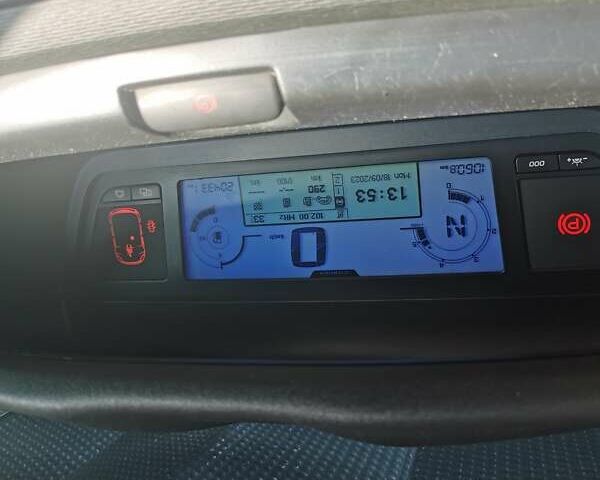 Ситроен С4 Пикассо 2008 в Белой Церкве на Automoto.ua Коричневый Ситроен С4 Пикассо, объемом двигателя 2 л и пробегом 210 тыс. км за 6500 $, фото 10 на Automoto.ua