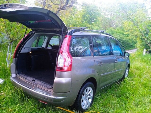 Коричневий Сітроен С4 Пікассо, об'ємом двигуна 1.6 л та пробігом 178 тис. км за 6200 $, фото 8 на Automoto.ua