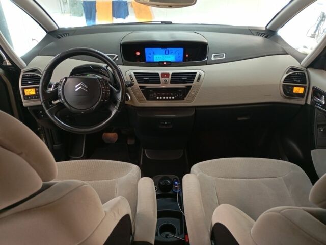 Коричневий Сітроен С4 Пікассо, об'ємом двигуна 2 л та пробігом 180 тис. км за 6500 $, фото 6 на Automoto.ua