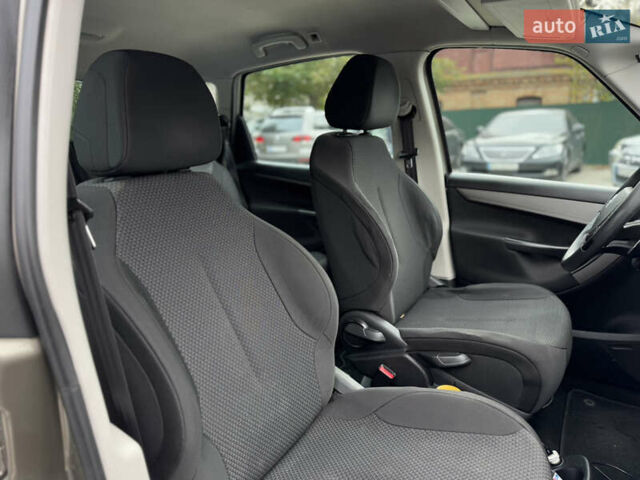 Ситроен С4 Пикассо 2010 в Бердичеве на Automoto.ua Коричневый Ситроен С4 Пикассо, объемом двигателя 1.6 л и пробегом 225 тыс. км за 4150 $, фото 22 на Automoto.ua