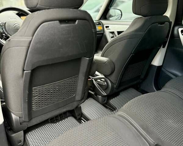 Коричневый Ситроен С4 Пикассо, объемом двигателя 1.6 л и пробегом 257 тыс. км за 6999 $, фото 13 на Automoto.ua