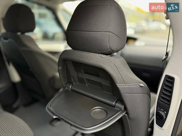 Коричневый Ситроен С4 Пикассо, объемом двигателя 1.6 л и пробегом 257 тыс. км за 6999 $, фото 27 на Automoto.ua