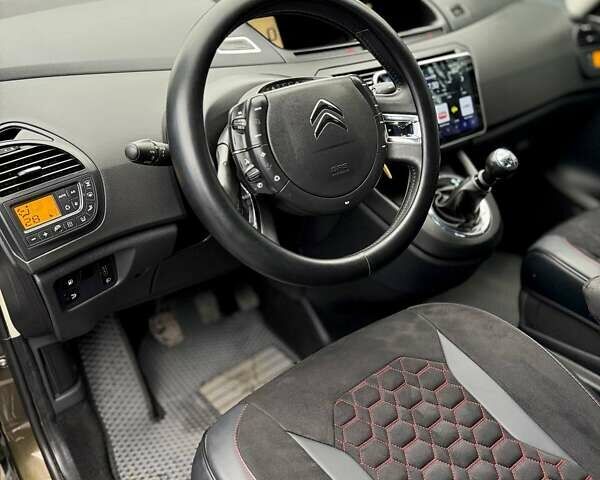 Коричневый Ситроен С4 Пикассо, объемом двигателя 1.6 л и пробегом 257 тыс. км за 6999 $, фото 8 на Automoto.ua