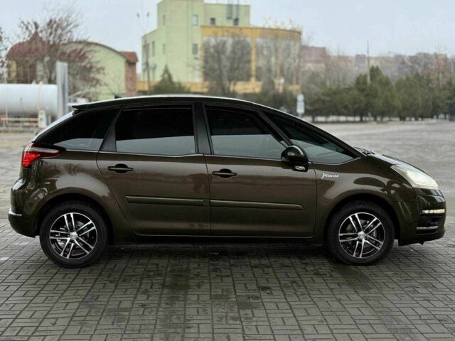 Коричневый Ситроен С4 Пикассо, объемом двигателя 1.6 л и пробегом 257 тыс. км за 6999 $, фото 2 на Automoto.ua