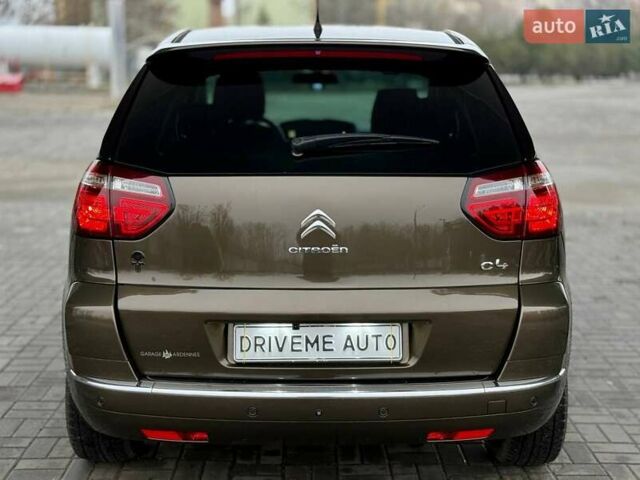 Коричневый Ситроен С4 Пикассо, объемом двигателя 1.6 л и пробегом 257 тыс. км за 6999 $, фото 4 на Automoto.ua