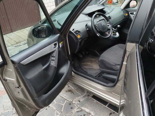 Коричневый Ситроен С4 Пикассо, объемом двигателя 1.6 л и пробегом 225 тыс. км за 7000 $, фото 17 на Automoto.ua