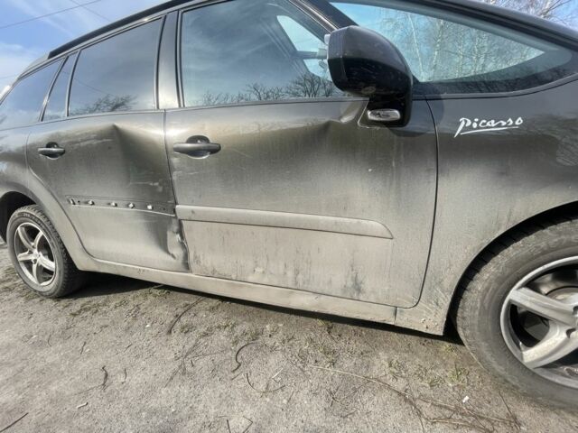 Коричневый Ситроен С4 Пикассо, объемом двигателя 1.6 л и пробегом 278 тыс. км за 4800 $, фото 3 на Automoto.ua