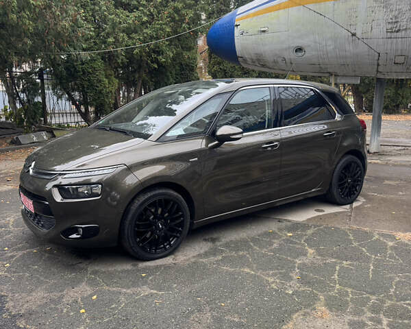 Коричневый Ситроен С4 Пикассо, объемом двигателя 1.6 л и пробегом 238 тыс. км за 11700 $, фото 3 на Automoto.ua