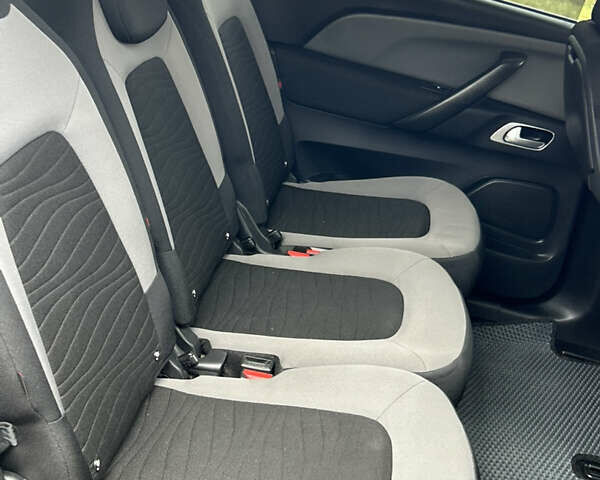 Коричневый Ситроен С4 Пикассо, объемом двигателя 1.56 л и пробегом 164 тыс. км за 9450 $, фото 13 на Automoto.ua