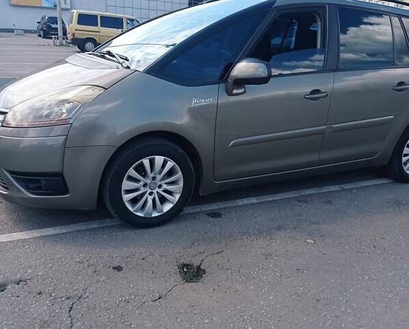 Коричневый Ситроен С4 Пикассо, объемом двигателя 1.6 л и пробегом 258 тыс. км за 6200 $, фото 2 на Automoto.ua