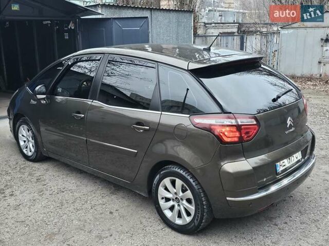 Коричневий Сітроен С4 Пікассо, об'ємом двигуна 1.56 л та пробігом 250 тис. км за 7500 $, фото 3 на Automoto.ua