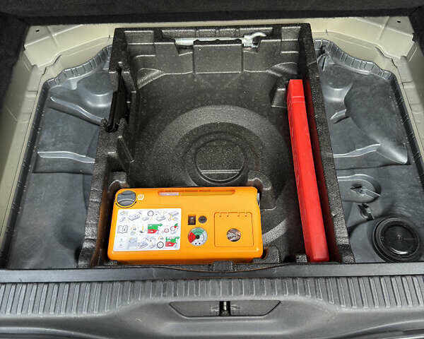Коричневий Сітроен С4 Пікассо, об'ємом двигуна 1.56 л та пробігом 221 тис. км за 10800 $, фото 41 на Automoto.ua