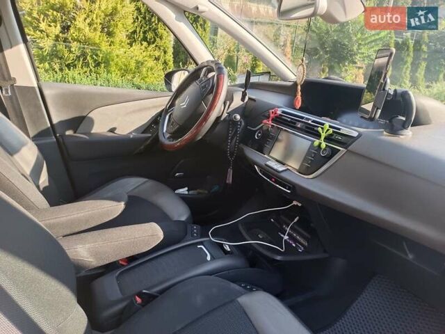 Коричневий Сітроен С4 Пікассо, об'ємом двигуна 2 л та пробігом 212 тис. км за 10500 $, фото 8 на Automoto.ua