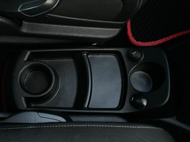 Червоний Сітроен С4 Пікассо, об'ємом двигуна 1.6 л та пробігом 215 тис. км за 6350 $, фото 13 на Automoto.ua