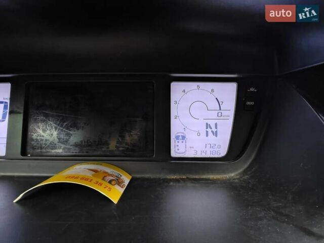 Червоний Сітроен С4 Пікассо, об'ємом двигуна 2 л та пробігом 300 тис. км за 4500 $, фото 6 на Automoto.ua