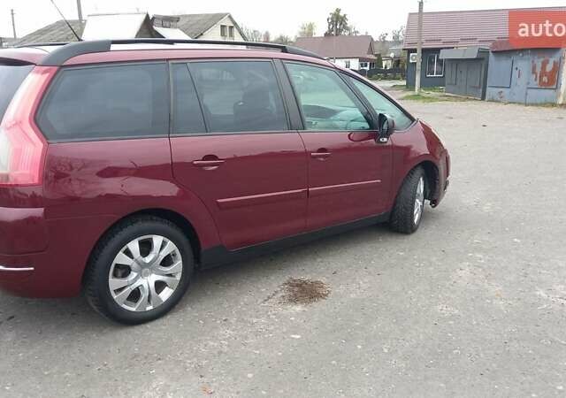 Красный Ситроен С4 Пикассо, объемом двигателя 2 л и пробегом 250 тыс. км за 5000 $, фото 7 на Automoto.ua