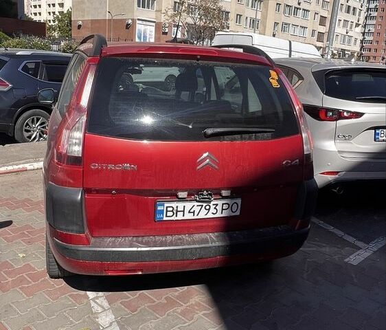 Червоний Сітроен С4 Пікассо, об'ємом двигуна 1.6 л та пробігом 280 тис. км за 4700 $, фото 3 на Automoto.ua