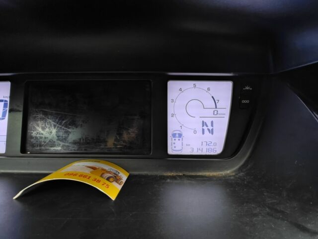 Красный Ситроен С4 Пикассо, объемом двигателя 2 л и пробегом 300 тыс. км за 4500 $, фото 7 на Automoto.ua