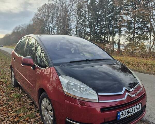 Красный Ситроен С4 Пикассо, объемом двигателя 1.6 л и пробегом 282 тыс. км за 4200 $, фото 3 на Automoto.ua