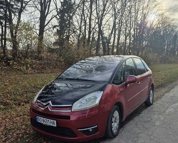 Красный Ситроен С4 Пикассо, объемом двигателя 1.6 л и пробегом 282 тыс. км за 4200 $, фото 5 на Automoto.ua