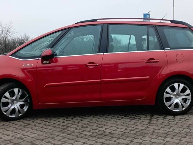 Червоний Сітроен С4 Пікассо, об'ємом двигуна 2 л та пробігом 222 тис. км за 6400 $, фото 3 на Automoto.ua