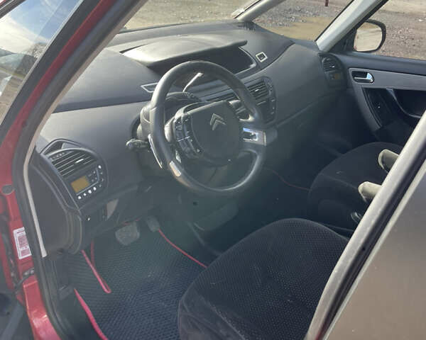 Красный Ситроен С4 Пикассо, объемом двигателя 1.6 л и пробегом 285 тыс. км за 7000 $, фото 14 на Automoto.ua