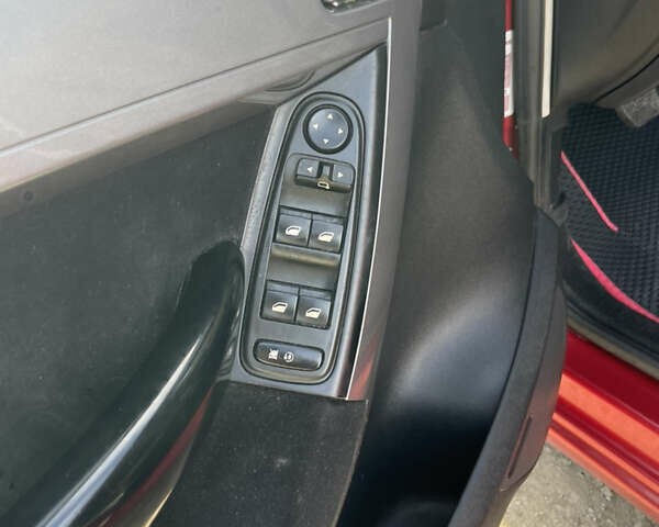 Красный Ситроен С4 Пикассо, объемом двигателя 1.6 л и пробегом 285 тыс. км за 7000 $, фото 15 на Automoto.ua