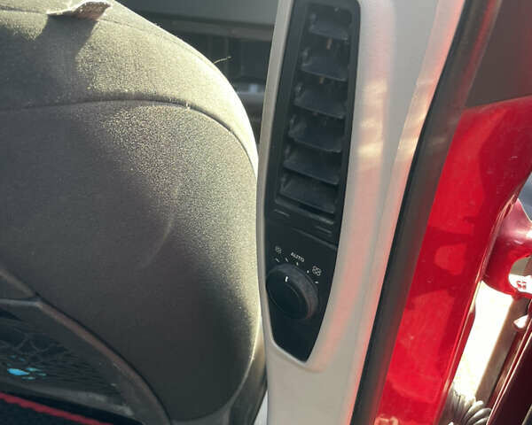 Красный Ситроен С4 Пикассо, объемом двигателя 1.6 л и пробегом 285 тыс. км за 7000 $, фото 12 на Automoto.ua