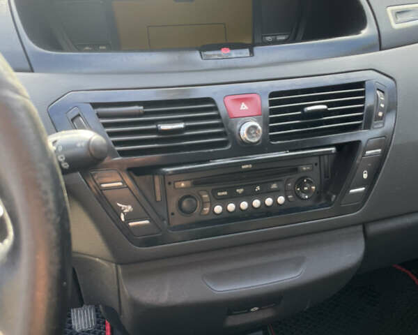 Красный Ситроен С4 Пикассо, объемом двигателя 1.6 л и пробегом 285 тыс. км за 7000 $, фото 18 на Automoto.ua