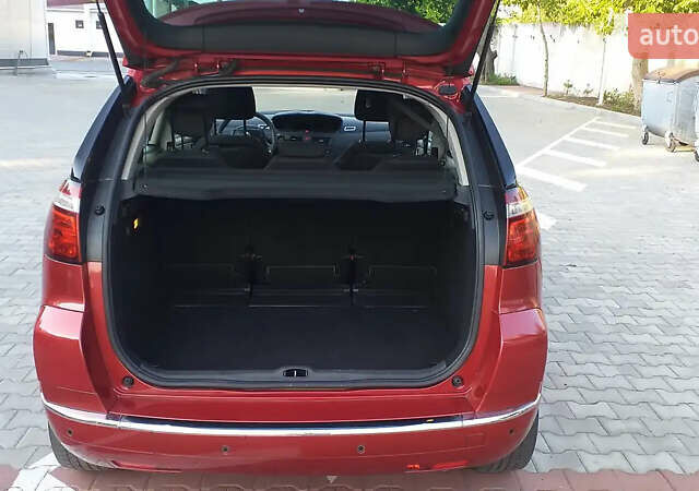 Красный Ситроен С4 Пикассо, объемом двигателя 1.6 л и пробегом 230 тыс. км за 6200 $, фото 12 на Automoto.ua