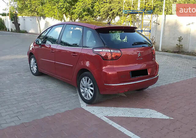 Красный Ситроен С4 Пикассо, объемом двигателя 1.6 л и пробегом 230 тыс. км за 6200 $, фото 4 на Automoto.ua