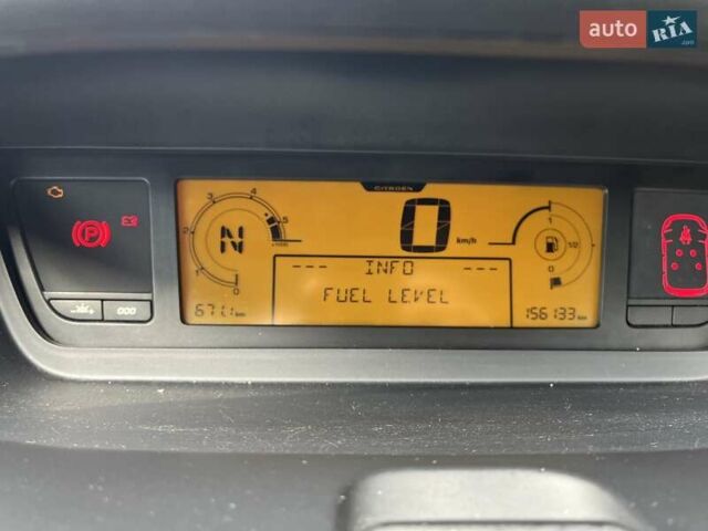 Красный Ситроен С4 Пикассо, объемом двигателя 1.6 л и пробегом 170 тыс. км за 8265 $, фото 10 на Automoto.ua