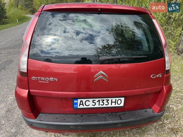 Красный Ситроен С4 Пикассо, объемом двигателя 1.6 л и пробегом 170 тыс. км за 8265 $, фото 3 на Automoto.ua